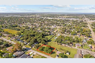 2522 3rd Avenue N, Texas City, TX 77590 - Photo 10