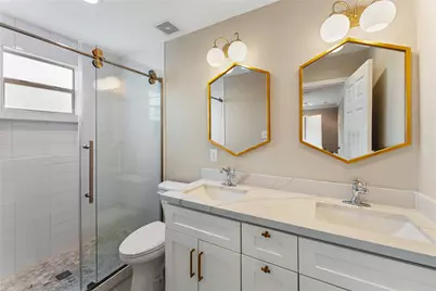 809 E 40th Street, Houston, TX 77022 - Photo 16