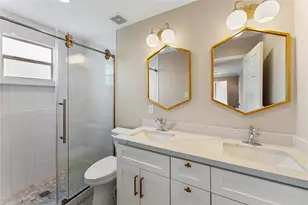 809 E 40th St, Houston, TX 77022 - Photo 16