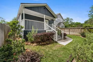 809 E 40th St, Houston, TX 77022 - Photo 26