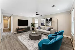 809 E 40th St, Houston, TX 77022 - Photo 12