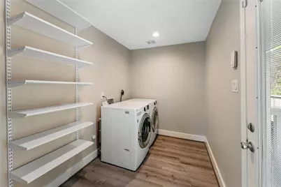 809 E 40th Street, Houston, TX 77022 - Photo 22