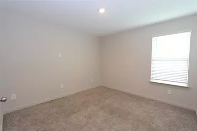 8215 Brahman Lane, Rosharon, TX 77583 - Photo 4