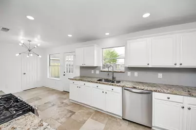 9026 S Ferndale Place Drive, Houston, TX 77064 - Photo 28