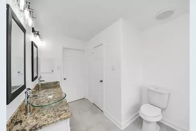 9026 S Ferndale Place Drive, Houston, TX 77064 - Photo 12