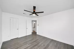 9026 S Ferndale Pl Dr, Houston, TX 77064 - Photo 6