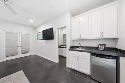 516 Asbury Street, Houston, TX 77007 - Photo 8