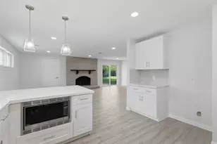 7826 Twin Hills Dr, Houston, TX 77071 - Photo 16