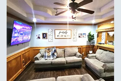 2116 1/2 Louisiana Street, Baytown, TX 77520 - Photo 2