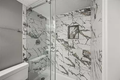 14719 Barryknoll Lane #52, Houston, TX 77079 - Photo 20