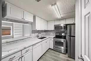 14719 Barryknoll Ln, Houston, TX 77079 - Photo 10