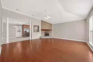 1010 Valley Ranch Dr, Katy, TX 77450 - Photo 8