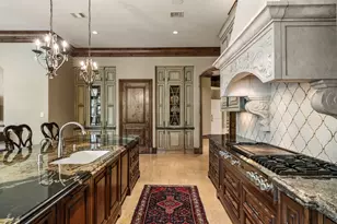 50 Patti Lynn Ln, Houston, TX 77024 - Photo 20