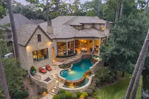 50 Patti Lynn Ln, Houston, TX 77024 - Photo 2