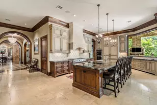 50 Patti Lynn Ln, Houston, TX 77024 - Photo 16