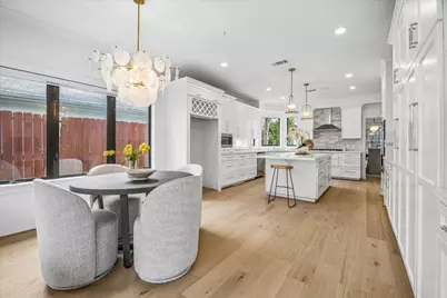 4614 Spruce Street, Bellaire, TX 77401 - Photo 16