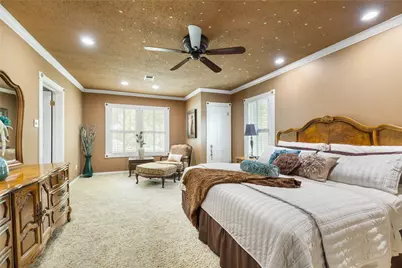 916 E James Street, Baytown, TX 77520 - Photo 26