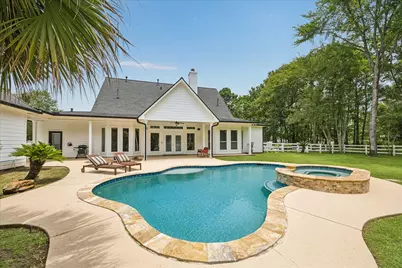 9064 Grand Lake Estates Drive, Montgomery, TX 77316 - Photo 4