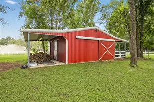 9064 Grand Lake Estates Dr, Montgomery, TX 77316 - Photo 36