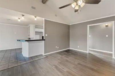 6604 Lancaster, Orange, TX 77632 - Photo 6