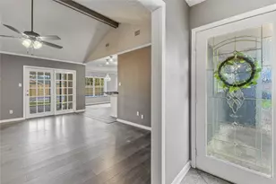 6604 Lancaster, Orange, TX 77632 - Photo 4