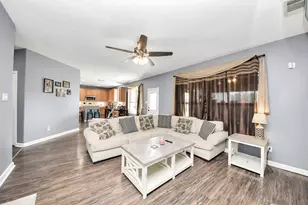 3013 Rockdale Ct, Dickinson, TX 77539 - Photo 18