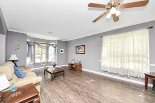 3013 Rockdale Ct, Dickinson, TX 77539 - Photo 4