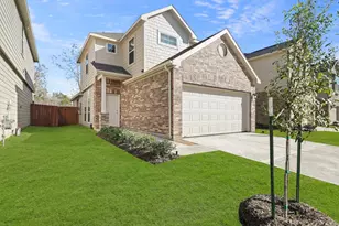 13427 Lucky Bill Ln, Houston, TX 77048 - Photo 1