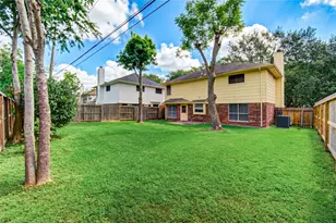 138 W New Meadows Dr, Sugar Land, TX 77479 - Photo 46