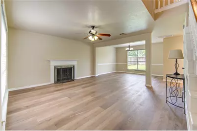 138 W New Meadows Drive, Sugar Land, TX 77479 - Photo 4