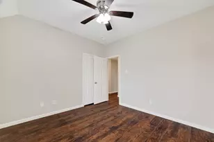 8102 Blue Jay St, Baytown, TX 77523 - Photo 28