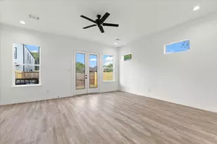 313 Tennessee St, Houston, TX 77029 - Photo 6