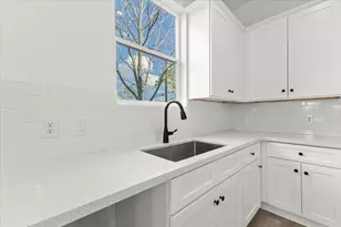 313 Tennessee St, Houston, TX 77029 - Photo 6