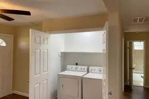 5603 Pickfair St, Houston, TX 77026 - Photo 10