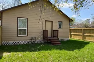 5603 Pickfair St, Houston, TX 77026 - Photo 16