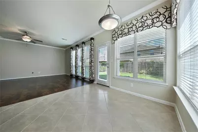 139 Sweet Leaf Grove Lane, Conroe, TX 77384 - Photo 6