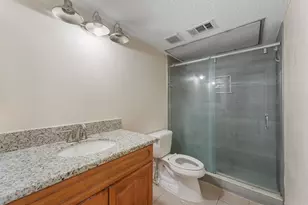 9221 Imogene St, Houston, TX 77036 - Photo 16
