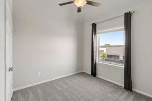 1506 Peyton Oaks Pl, Houston, TX 77043 - Photo 20
