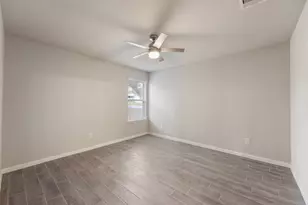 114 Hickory Nut St, Livingston, TX 77351 - Photo 8