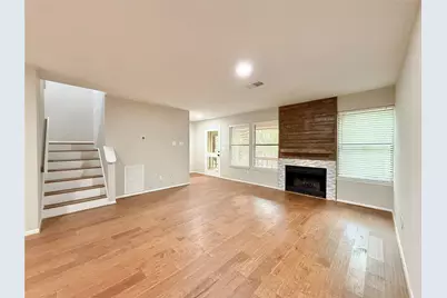 22 Sawmill Grove Lane, The Woodlands, TX 77380 - Photo 6