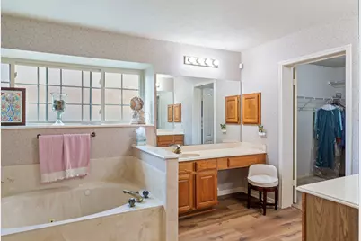 6626 Gentle Bend Drive, Houston, TX 77069 - Photo 20