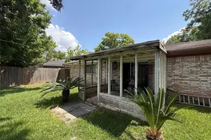 3715 Blalock Rd, Houston, TX 77080 - Photo 22
