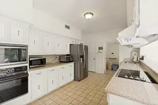 10805 Colony Wood Pl, The Woodlands, TX 77380 - Photo 8