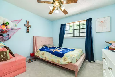 107 Mistletoe Street, Lake Jackson, TX 77566 - Photo 16