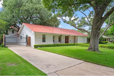 4606 Staunton Street, Houston, TX 77027 - Photo 2