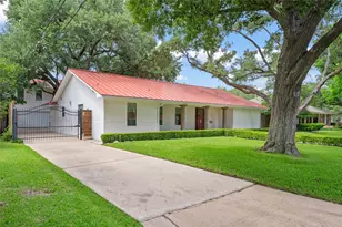 4606 Staunton St, Houston, TX 77027 - Photo 2