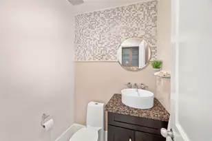 4606 Staunton St, Houston, TX 77027 - Photo 10