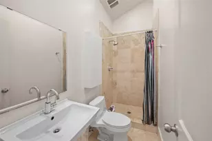 4606 Staunton St, Houston, TX 77027 - Photo 42
