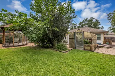 1427 Cheshire Lane, Houston, TX 77018 - Photo 8