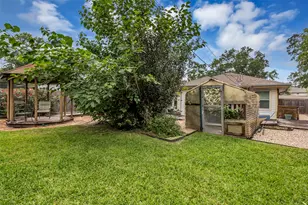 1427 Cheshire Ln, Houston, TX 77018 - Photo 8